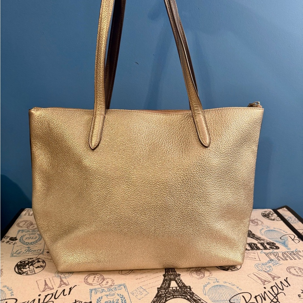Coach Crème Gold Shoulder Bag - Picture 4 of 6